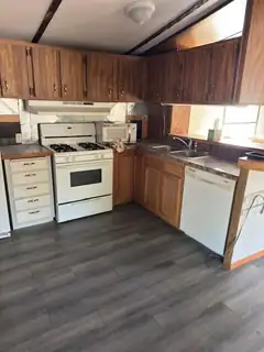 2910 Parklane Drive 