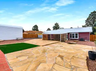 555 Vegas Drive Living Room