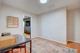 3121 Madeira Drive NE Living Room