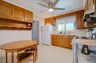 3121 Madeira Drive NE Kitchen