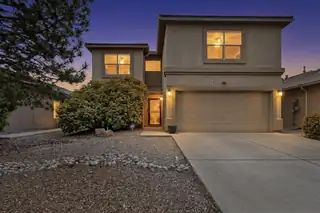 2713 Violeta Circle SE 