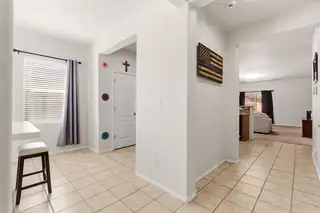 2931 Tierra Dorado Drive SW Living Room