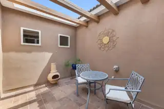 1801 Vista De Colinas Drive SE Patio