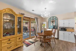 89 Wyoming Autumn Road NE Dining Room