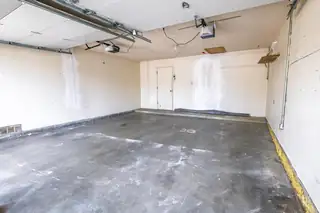 12120 Towner Avenue NE Garage