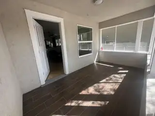 813 Marquette Avenue NW Patio