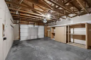 14025 Nambe Avenue NE Garage