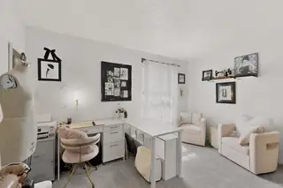 5527 Amistad Road NE Home Office