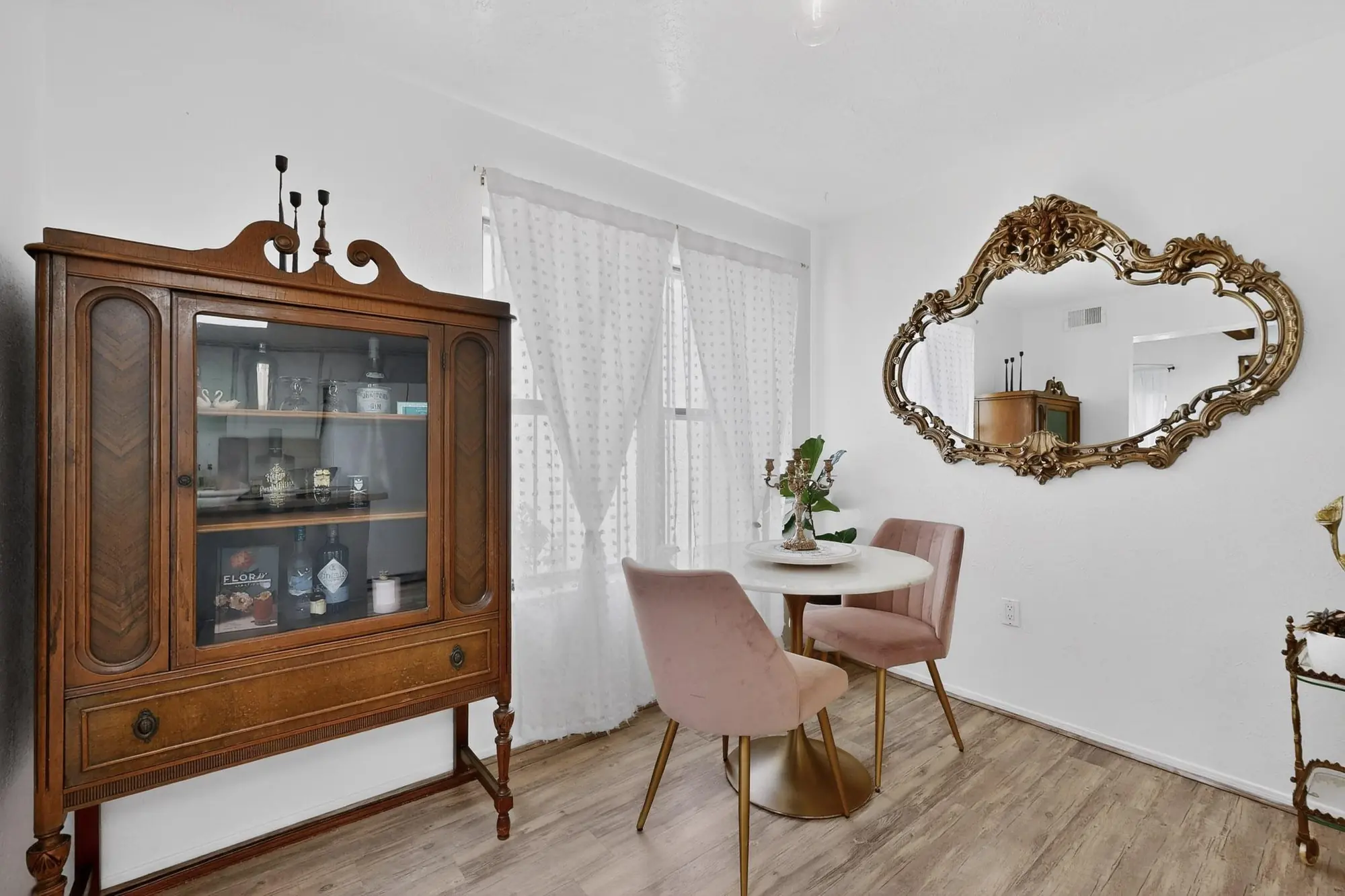 5527 Amistad Road NE