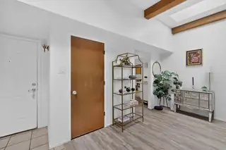 5527 Amistad Road NE Living Room