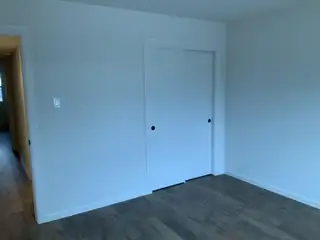 1316 C Grande Boulevard SE APT C Bedroom