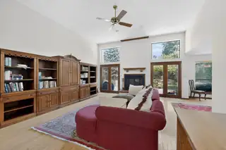 4900 Calle Del Cielo NE Bathroom