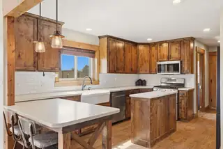 15 Steeplechase Drive Kitchen