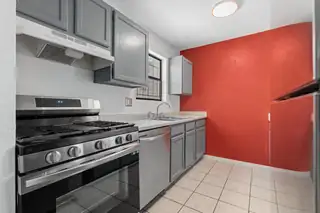 11116 Wales Avenue NE Kitchen