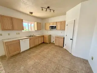 1332 Tesuque Court NE Kitchen