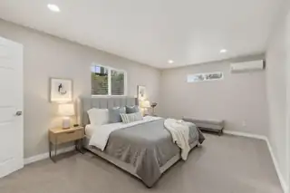 804 Prospect Avenue NW Bedroom