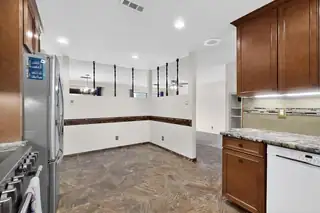 12420 Morocco Road NE Kitchen