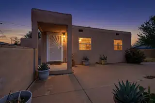 433 Loma Hermosa Drive NW, Albuquerque