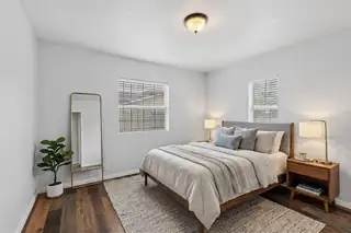 433 Loma Hermosa Drive NW Bedroom