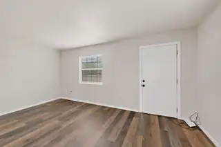 433 Loma Hermosa Drive NW Living Room