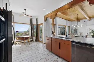 1109 Daskalos Drive NE Kitchen