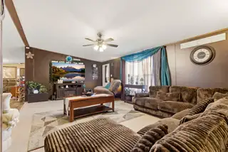 224 Atrisco Vista Boulevard SW TRLR 945 Living Room