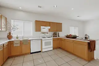 7644 Calle Comodo NE Kitchen