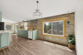 384 Juan Tomas Road Living Room