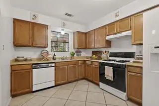 510 Stallion Road SE Kitchen