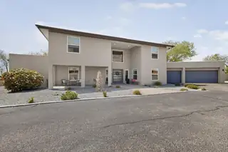 12509 Eagle Rock Avenue NE, Albuquerque