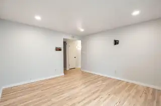 10440 Montgomery Boulevard NE Living Room