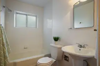 4214 Mackland Avenue NE Kitchen