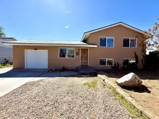 11000 Los Arboles Avenue NE, Albuquerque