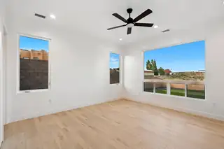 2016 Contreras Road NE View