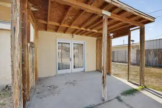 105 Barcelona Circle SW Patio