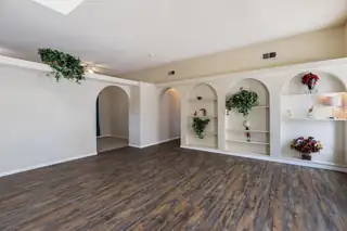 7200 Whippoorwill Lane NE Living Room