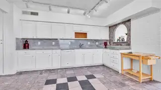 1512 La Tuna Place SE Kitchen