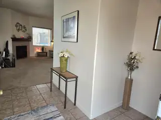 2185 Deer Trail Loop NE Living Room