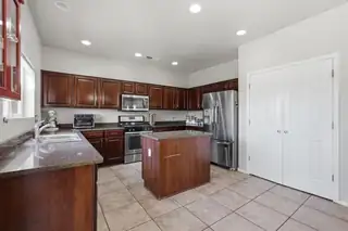 6928 Hawkwatch Road NW Kitchen