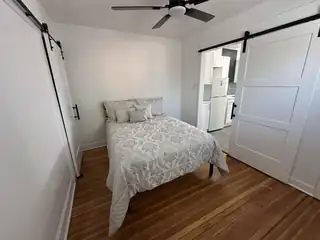 813 Marquette Avenue NW 