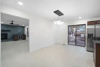 3106 May Circle SE 