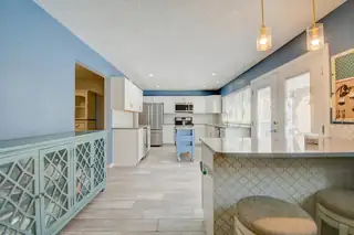 4820 Yucatan Drive NE Kitchen