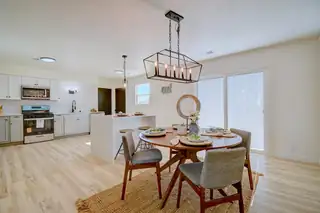 514 Villa Verde Drive SE Dining Room