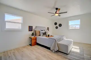 514 Villa Verde Drive SE Bedroom