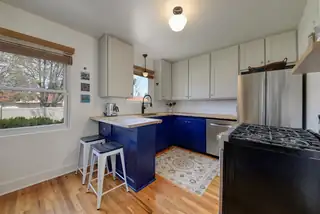 3929 Mesa Verde Avenue NE Kitchen