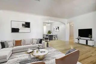 312 Laguayra Drive NE Living Room