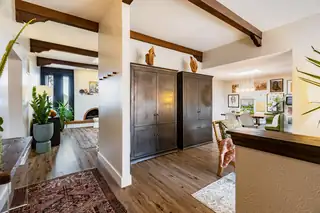 4001 Cibola Village Drive NE Living Room