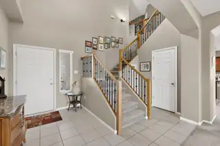 6832 Mete Sol Drive NW Living Room