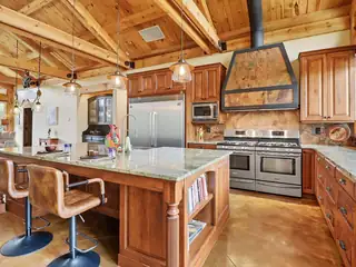 71 Nature Pointe Drive Kitchen