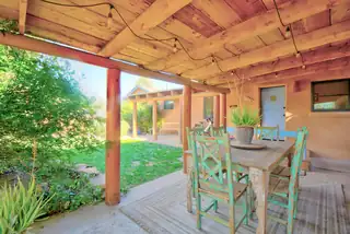 1006 Chavez Road NW Patio